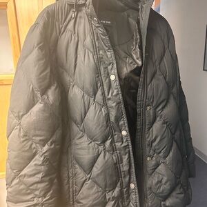 Lands' End Women's Black Quilted Puffer Jacket small